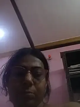 Priyahariy  live sex cam