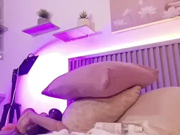 Aliceefox1  live sex cam