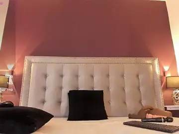 IssyRosse  live sex cam