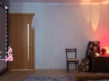 RoyceHaubold  live sex cam