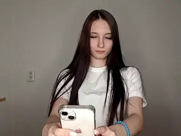 SkinnyAshley  live sex cam