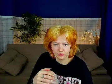 Star_Bee  live sex cam