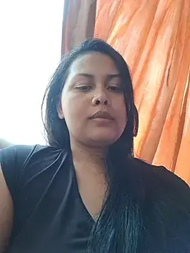 Alessandraa-  live sex cam