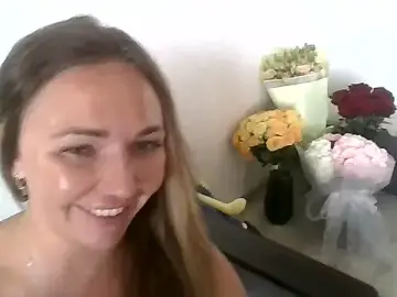 AngelinaLove28  live sex cam