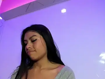 Chloe_Martini  live sex cam