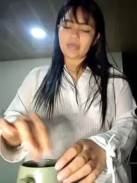 KimDevinne  live sex cam