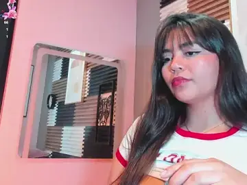 KimDevinne  live sex cam