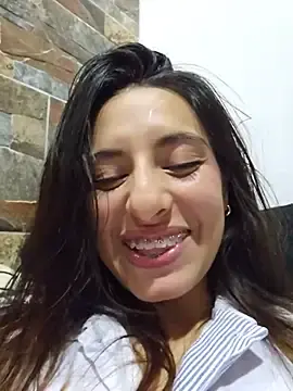 Meganthomson  live sex cam