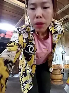 Ngocmi909  live sex cam