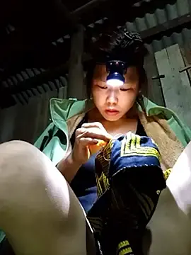 Ngocmi909  live sex cam