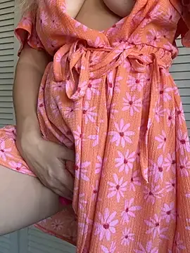 SiennaV  live sex cam