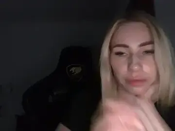 Solariaki  live sex cam