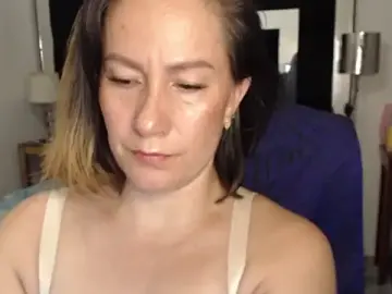 CATRINA-83  live sex cam