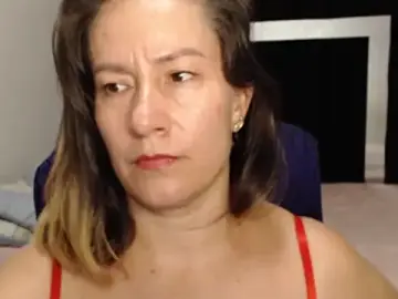 CATRINA-83  live sex cam