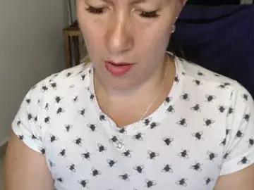 CATRINA-83  live sex cam
