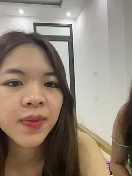Hlinh092  live sex cam