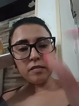 IsaxFox03  live sex cam
