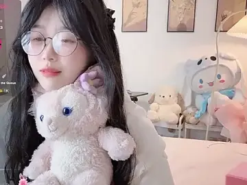 Luminous4173  live sex cam