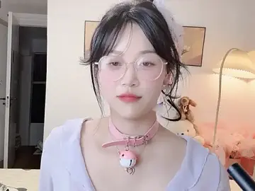 Luminous4173  live sex cam