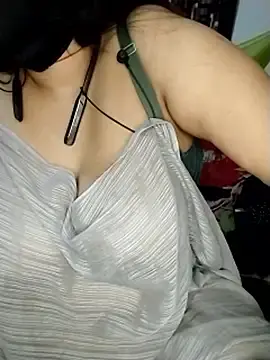 Tishani  live sex cam