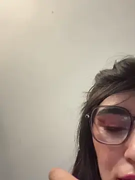 Milky_denni  live sex cam