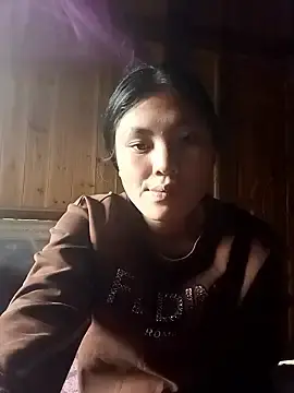 Hilary-123  live sex cam