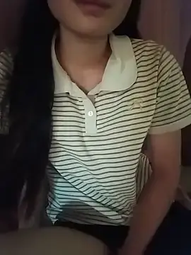 Hilary-123  live sex cam