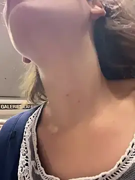 Kamorana  live sex cam
