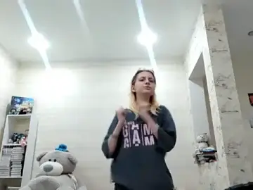 Mona_Bergytas  live sex cam