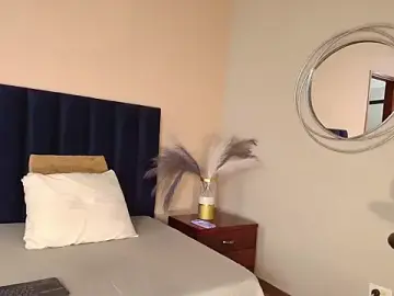 ParisGrayy  live sex cam