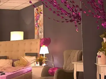 SeniGrandee  live sex cam