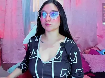 Lucy_neil  live sex cam