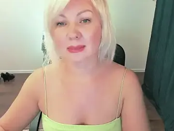 Angelaroberti3  live sex cam