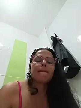 Bella_Morena27  live sex cam