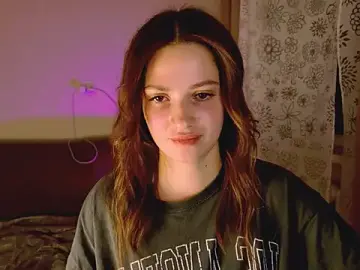 KiraVair  live sex cam
