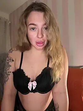 Lily-Lovexox  live sex cam