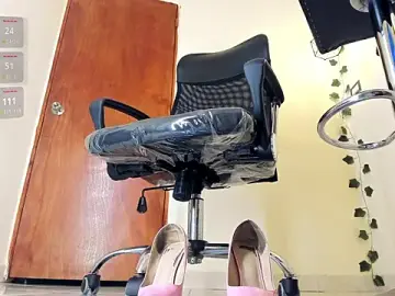 Aitana-purple  live sex cam