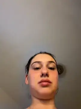 Daria-maus24  live sex cam