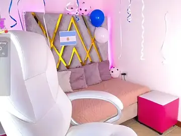 Elizabeth_Evans1  live sex cam