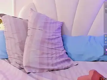 Kaylachannell  live sex cam