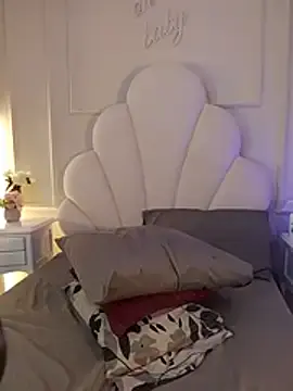 Kaylachannell  live sex cam