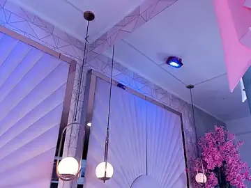 Ivannabellini  live sex cam