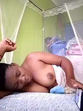 Kinyi  live sex cam