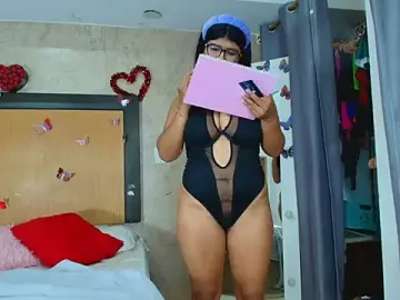 Mialopez52  live sex cam