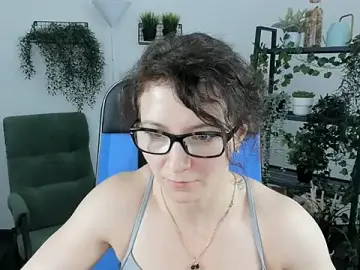 AureliaGleam  live sex cam