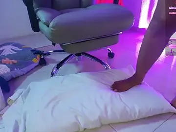 Danna-dolfy  live sex cam