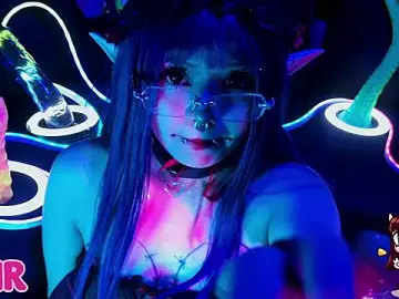 LaytonBox  live sex cam