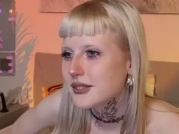 MilkMeSoftly  live sex cam