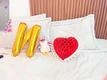 NixieSterling  live sex cam