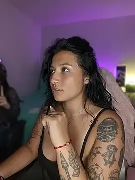 Pauilina  live sex cam
